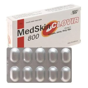 Thuốc MedSkin Clovir 800 DHG Pharma điều trị nhiễm virus Herpes simplex, bệnh thủy đậu, viêm phổi do Zona (3 vỉ x 10 viên)