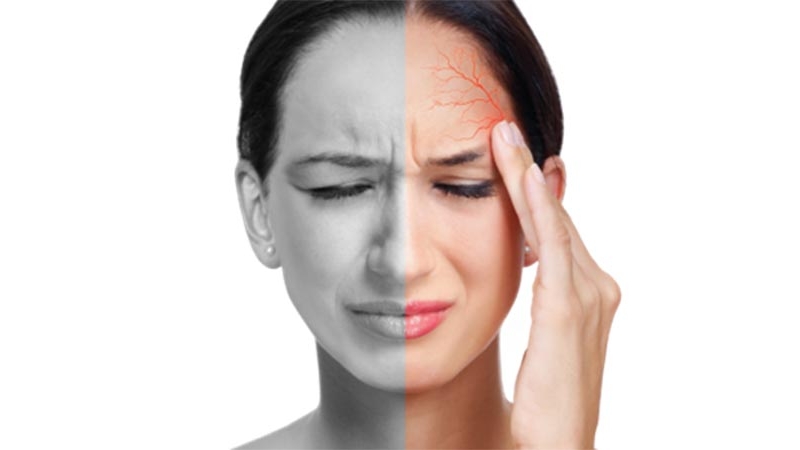 Smart Pharma - Gợi ý chế độ ăn cho người thiếu máu não 5 Đau nửa đầu là tình trạng một bên đầu xuất hiện cảm giác đau