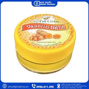Vaseline Nghệ và Sữa ong giúp dưỡng ẩm, làm mềm da và giảm khô nẻ